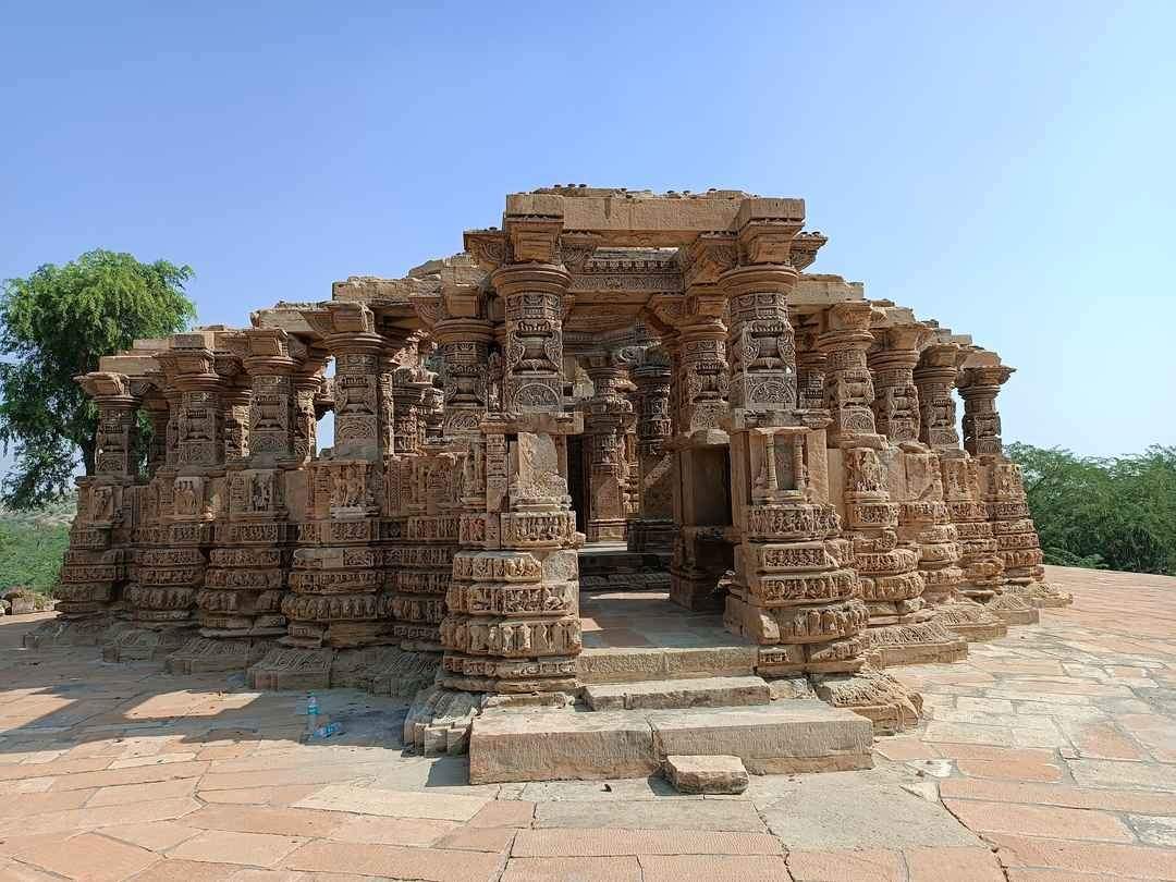 કિરાડુ મંદિર બર્મર રાજસ્થાન 