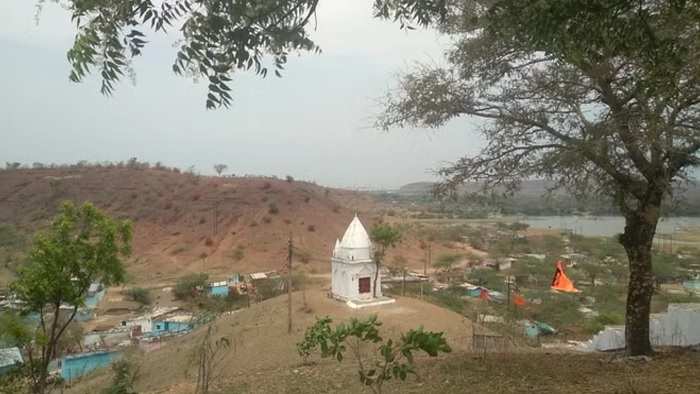 દામોહ પાર્શુરમ મંદિર 