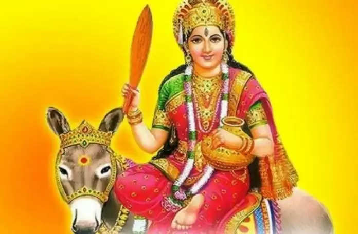શીટલા અષ્ટમી 2025 શીટલા અષ્ટમી પર આ વસ્તુઓ દાન કરો