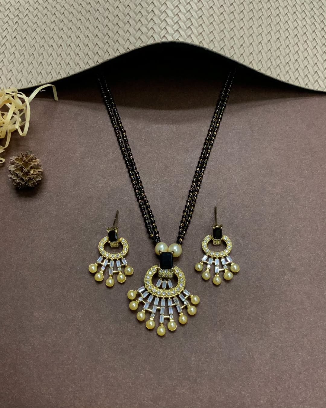 હીરાની મંગલસુત્ર