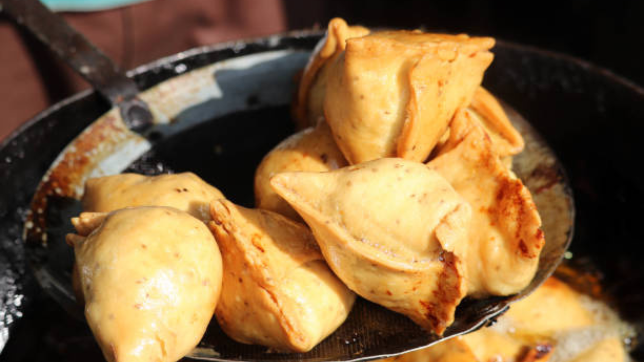 ખીજવવું સમોસા-કાચોરી સમસ્યા