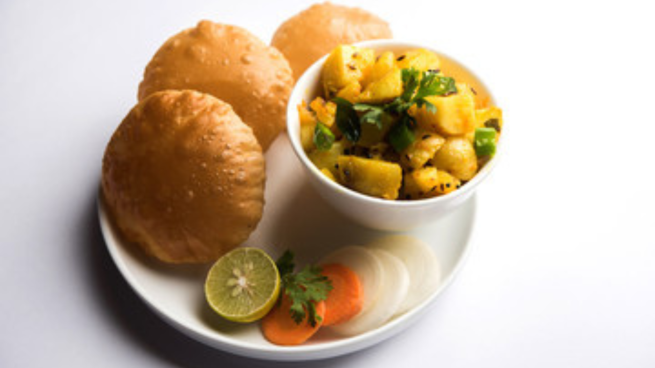 તેલયુક્ત ખોરાકથી દૂર રહો.
