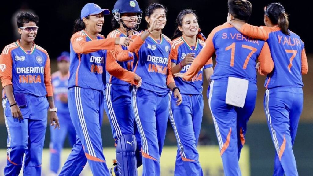 15 સભ્યોની ભારતીય ટીમે ઇંગ્લેન્ડ ટી 20 સિરીઝ માટે જાહેરાત કરી, ફક્ત અપરિણીત ખેલાડીઓએ એક સ્થાન મેળવ્યું