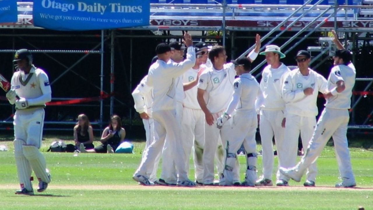 ડબલ્યુ, ડબલ્યુ, ડબલ્યુ, ડબલ્યુ, ડબલ્યુ ... '30 ઓવર રમ્યા પછી પણ, ન્યુ ઝિલેન્ડની આ ટીમને 13 રનથી ઘટાડી દેવામાં આવી છે, તેમની સાથે ટેસ્ટ ક્રિકેટથી કુખ્યાત પણ છે