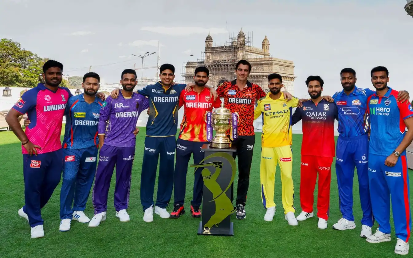 કેપ્ટન્સ ઇન રેડીનેસ': IPL 2025 માં તેનો શો ટાઈમ 10 કેપ્ટન તરીકે ટ્રોફી સાથે પોઝ | વનક્રિકેટ