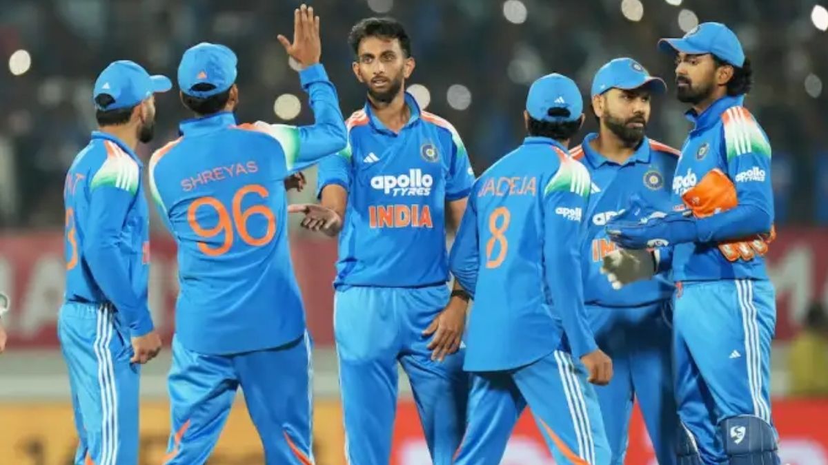 ટીમ ઈન્ડિયા ઈન્દોર ODI માટે 11 રને રમી રહી છે