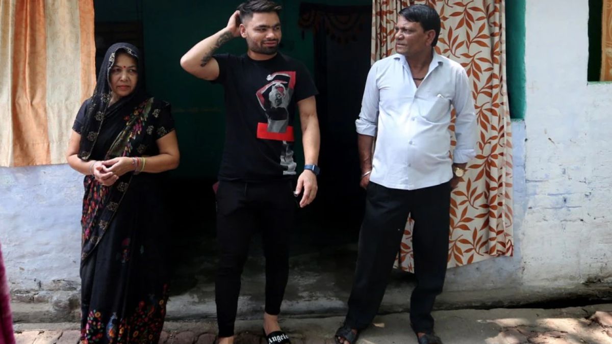 રિંકુ સિંહના પિતાનું લિવર કેન્સરને કારણે અવસાન થયું હતું.