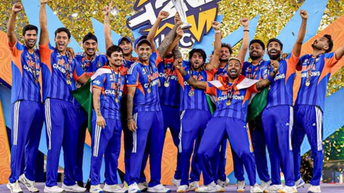 T20 વર્લ્ડ કપ 2026 જીત્યા બાદ, ભારતને $3 મિલિયન એટલે કે લગભગ 27.5 કરોડ રૂપિયાની ઈનામી રકમ આપવામાં આવી હતી.