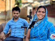 ગીતા બાઈએ મહતરી વંદન યોજનાના પૈસાથી તેમના પુત્ર ચંદ્રશેખરની સારવાર કરાવી.