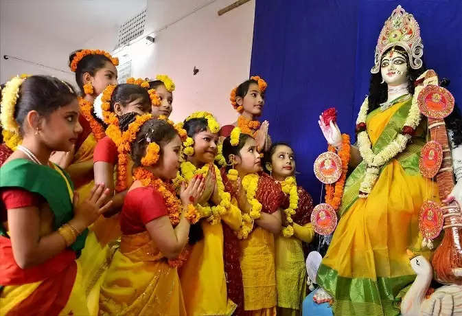 બસંત પંચમી 2025 તારીખ મુહૂર્ત અને મહત્વ