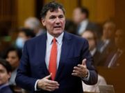 વડા પ્રધાન જસ્ટિન ટ્રુડોએ કેનેડાના નવા નાણાં પ્રધાન તરીકે ડોમિનિક લેબ્લેન્કની નિમણૂક કરી