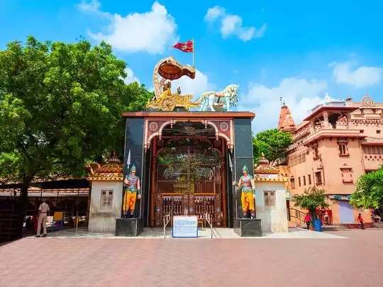 યમરાજ મંદિર વિશ્રામ ઘાટ મથુરા ઉત્તર પ્રદેશ 