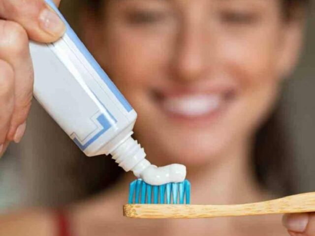 Toothpaste_1735541551177_1735541-1.jpg