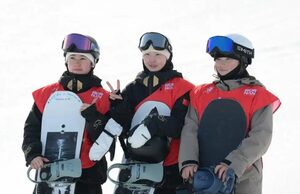 ચાઇનીઝ ટીમે મહિલા સ્નોબોર્ડ સ્લોપસ્ટાઇલમાં ગોલ્ડ અને સિલ્વર મેડલ જીત્યા