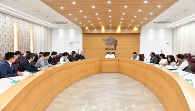 CM-Receives-japanese-delegation.jpg