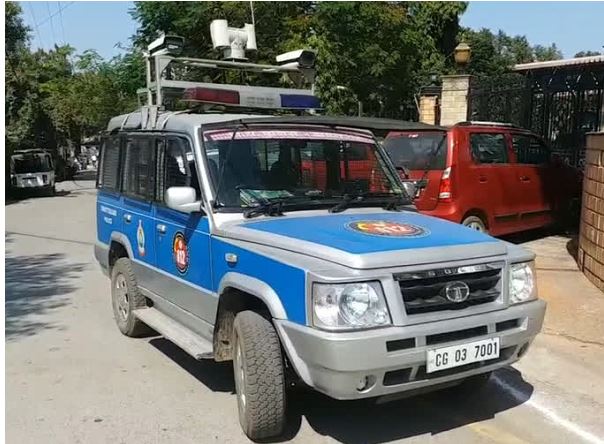 Police-emergency-service-112-stalled-drivers-parked-their-vehicles.jpg