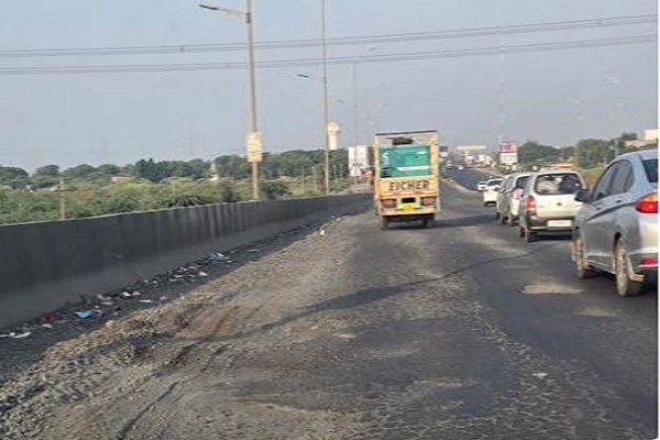 Bagodara-highway.jpg