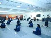 ગુજરાતમાં એક લાખથી વધુ નાગરિકોએ સૂર્ય નમસ્કાર અને ધ્યાન કરીને વર્ષ 2026ના પ્રથમ સૂર્ય કિરણનું સ્વાગત કર્યું હતું.