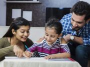 પેરેન્ટિંગ ટિપ્સ: સૂતા પહેલા બાળકોને પૂછો આ 6 મહત્વના પ્રશ્નો, સંબંધ ગાઢ અને મજબૂત બનશે.