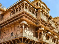 જેસલમેરમાં 22 વર્ષ બાદ ફરીથી પેસેન્જર ટેક્સ લાગશે, શહેરમાં પ્રવેશવા પર ટેક્સ ભરવો પડશે.