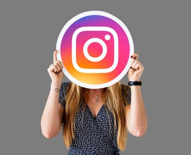 tricks-to-using-instagram-in-hin_510665431.jpg