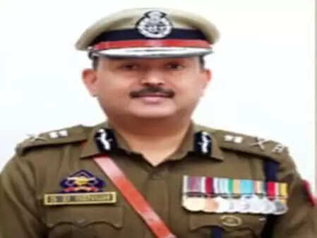 e050b385a35b5f0e7b9953ee927d7490.jpg