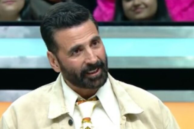 Akshay-kumar-in-Wheel-Of-Fortune-.jpg