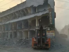 રાજધાનીમાં કોટવારી જમીન પર શોપિંગ કોમ્પ્લેક્સ બનાવવામાં આવ્યું હતું, મ્યુનિસિપલ કોર્પોરેશનની ટીમ પ્રહરીએ તેનું લેવલ કર્યું હતું