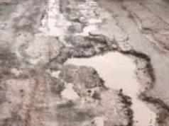 જર્જરિત રસ્તાઓ પર ‘સંગ્રામ’, ખાડાઓમાં બેસીને કરશે ઉપવાસ