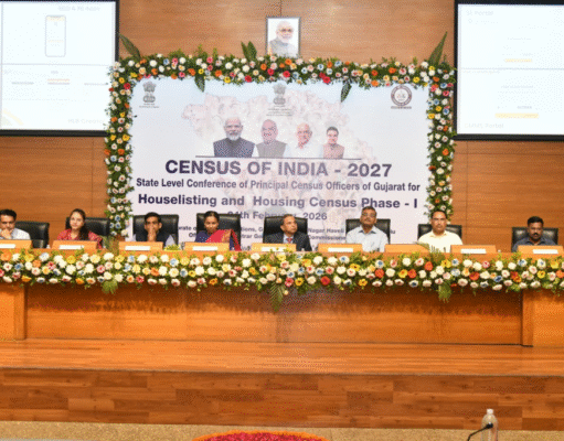 ભારતની વસ્તી ગણતરીના પ્રથમ તબક્કા 2027 માટે ગુજરાતના ગાંધીનગરમાં મુખ્ય વસ્તી ગણતરી અધિકારીઓની એક વિશેષ બેઠક યોજાઈ હતી.
