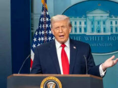 ડોનાલ્ડ ટ્રમ્પે કોર્ટના નિર્ણયને શરમજનક ગણાવ્યો, 10 ટકા વધારાની ટેરિફ લાદવાની ચેતવણી આપી