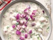 દહીં પ્યાઝ કી ચટણી: જ્યારે ઘરમાં કોઈ શાક ન હોય ત્યારે આ ક્રીમી દહીં-ડુંગળીની ચટણી મિનિટોમાં બનાવી લો.