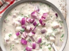 દહીં પ્યાઝ કી ચટણી: જ્યારે ઘરમાં કોઈ શાક ન હોય ત્યારે આ ક્રીમી દહીં-ડુંગળીની ચટણી મિનિટોમાં બનાવી લો.