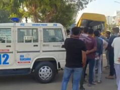 મહેસાણામાં પૂરફાટ ઝડપે ડમ્પરે સ્કૂલબસને ટક્કર મારતા 4 વિદ્યાર્થીઓને ઈજા