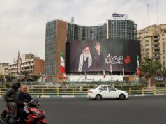 ખામેની પછીના ઈરાન: વિકેન્દ્રિત પ્રણાલીએ યુદ્ધને ટકાવી રાખ્યું હોવાથી ઉત્તરાધિકારની રેસ વિસ્તરી છે