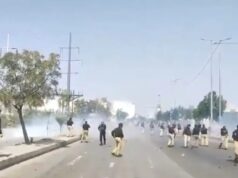 કરાચીમાં યુએસ કોન્સ્યુલેટ પર હુમલા બાદ પાકિસ્તાને દેખાવકારો પર ગોળીબાર કર્યો, 10 લોકોના મોત