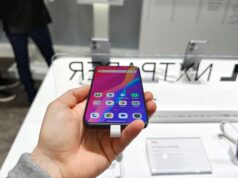 TCL તેની AMOLED સાથે સરળતાથી જોઈ શકાય તેવી ઝગઝગાટ મુક્ત NXTPAPER ડિસ્પ્લે ટેકનોલોજીને અપગ્રેડ કરી રહી છે