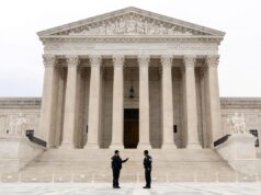 જો તમે તમારી AI-જનરેટેડ આર્ટનો કોપીરાઈટ કરવા માંગતા હોવ તો સુપ્રીમ કોર્ટને કોઈ પરવા નથી