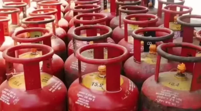 Sufficient-stock-of-LPG-in-Raipur.webp.webp