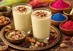 હોળી 2026 સ્પેશિયલ: આ હોળી, ઘરે મહેમાનોને આ 5 અલગ-અલગ ફ્લેવરની શાહી થંડાઈ સર્વ કરો, દરેક જણ રેસિપી પૂછશે.